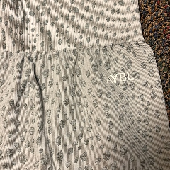 AYBL workout set (leggings and a sports bra/tank top) size small - Picture 2 of 4